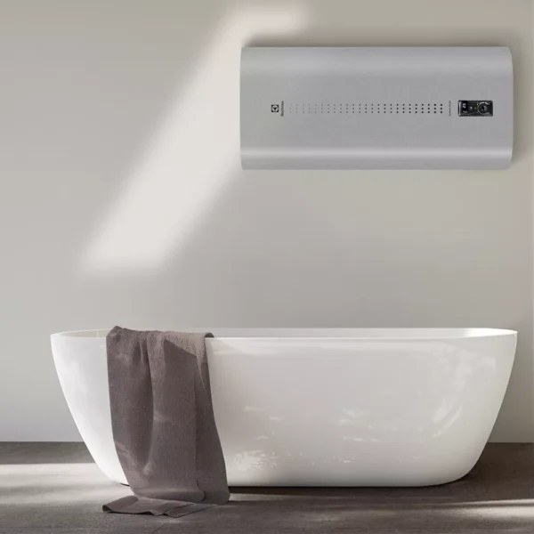 Электрический водонагреватель Electrolux EWH 30 Centurio IQ 3.0 Silver